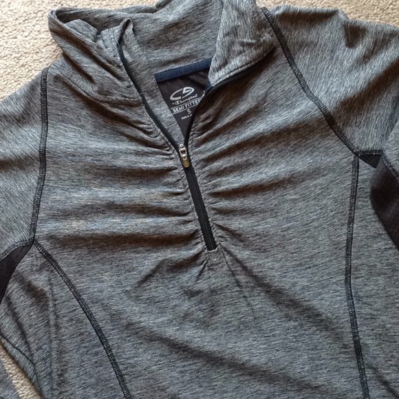 Champion semi-fitted work out long sleeved top - Picture 4 of 8